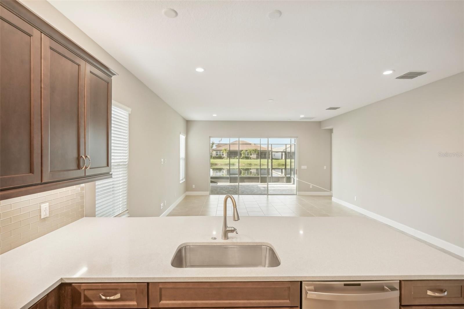Image 9 of 50 For 4838 Sevilla Shores Drive