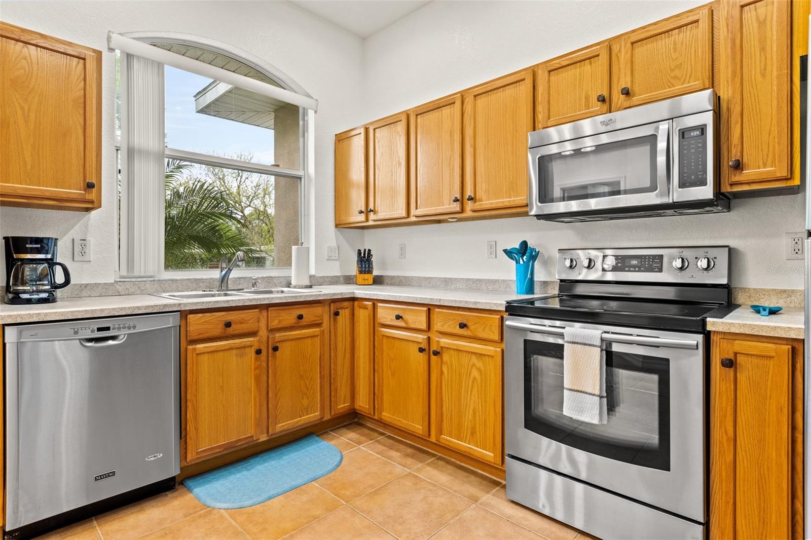 Image 5 of 27 For 1081 1st Street Sw