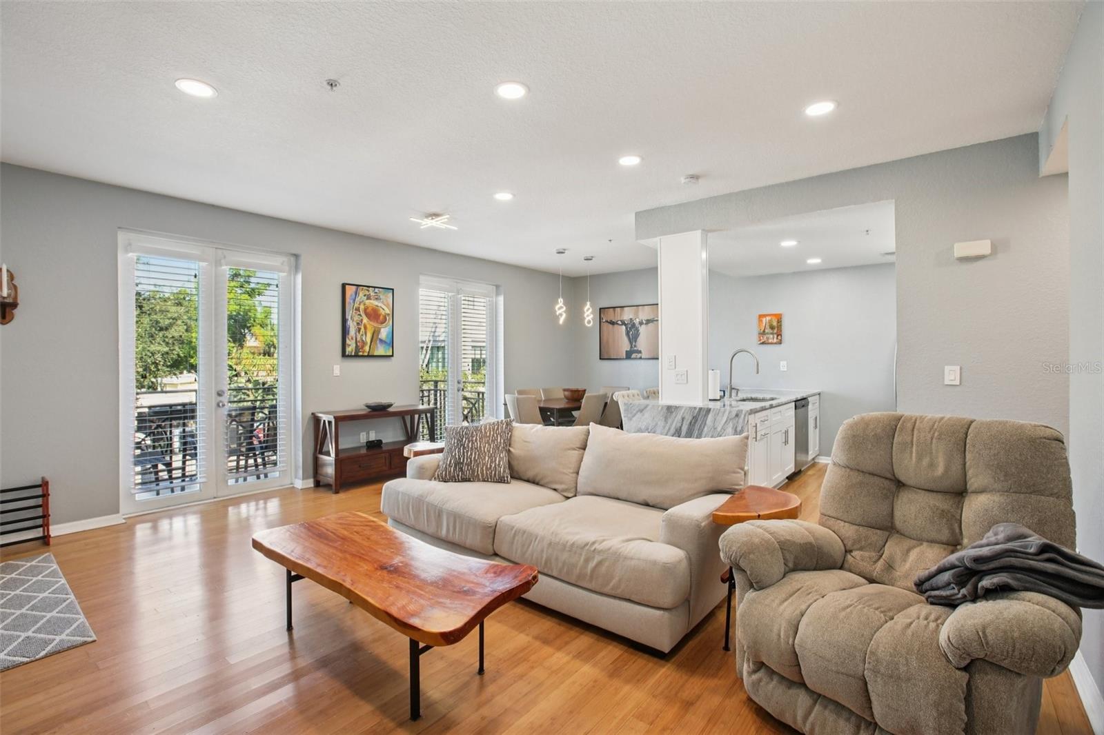 Image 10 of 23 For 2002 5th Avenue 205