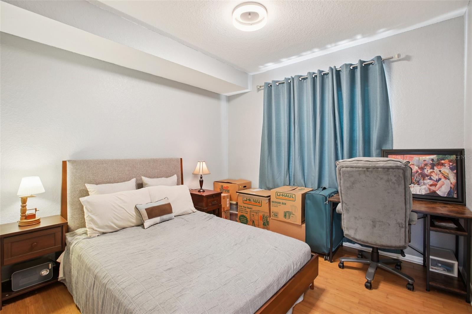 Image 6 of 23 For 2002 5th Avenue 205