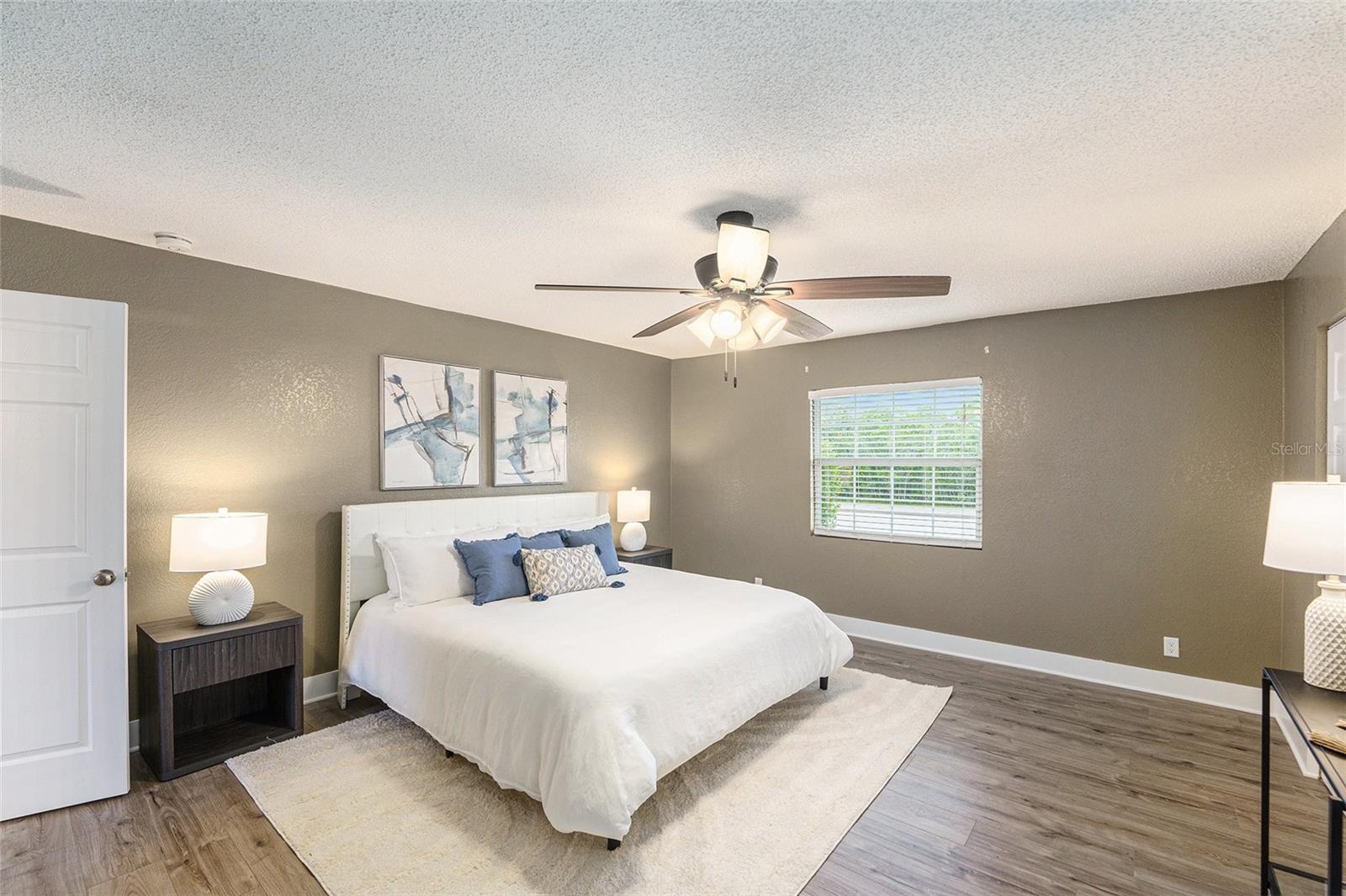 Image 10 of 26 For 849 60th Avenue Ne