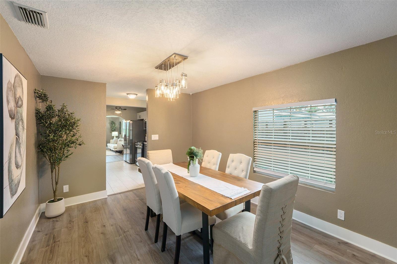 Image 3 of 26 For 849 60th Avenue Ne