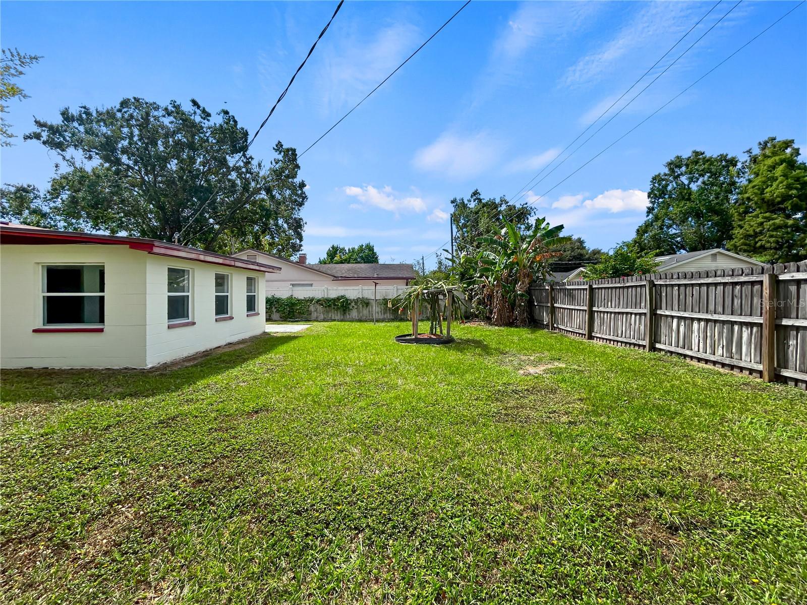 Image 18 of 18 For 1811 Lowry Avenue