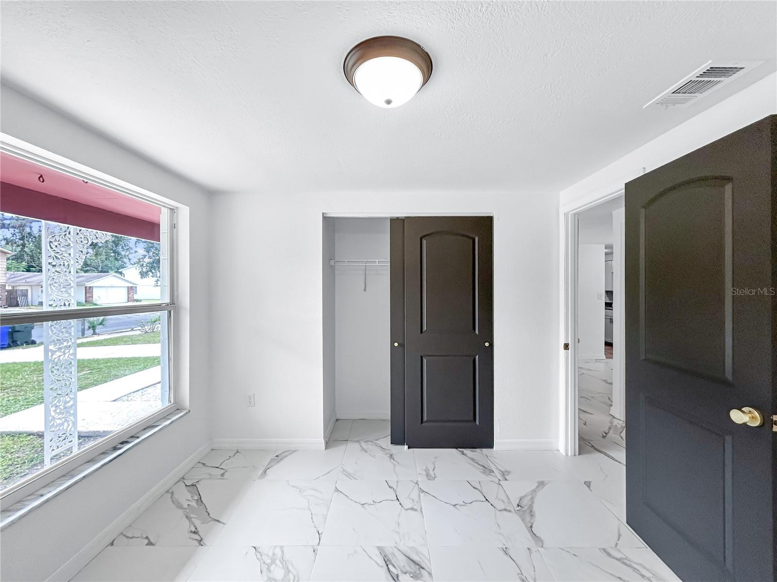 Image 8 of 18 For 1811 Lowry Avenue