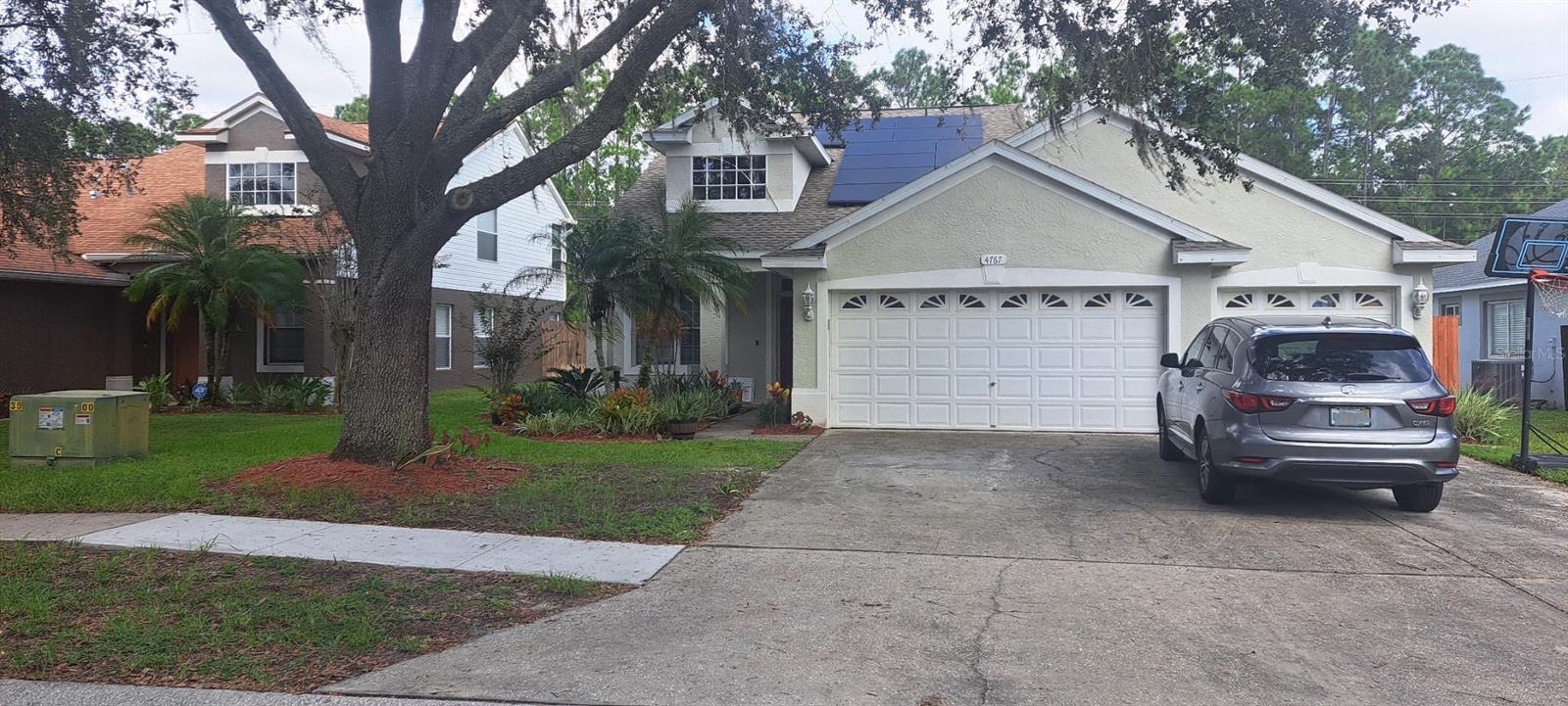 Listing Details for 4767 Ridgemoor Circle, PALM HARBOR, FL 34685