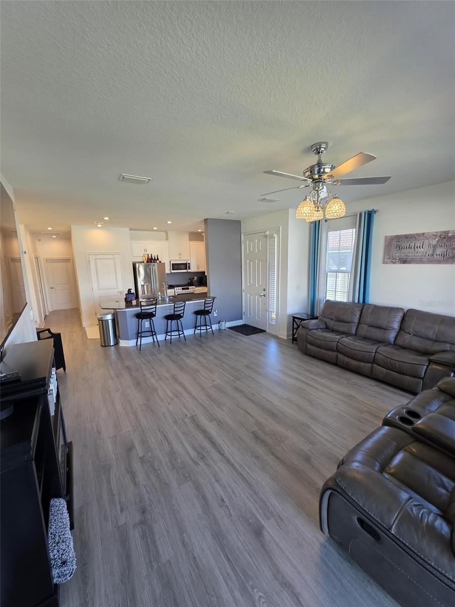 Image 6 of 36 For 10934 Wendover Drive