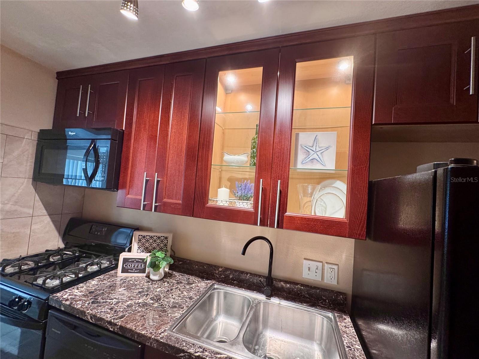 Image 11 of 38 For 5855 18th Street N 11