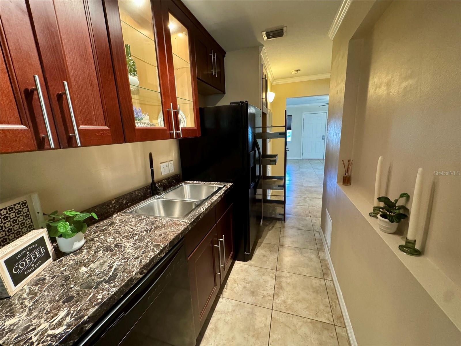 Image 13 of 38 For 5855 18th Street N 11