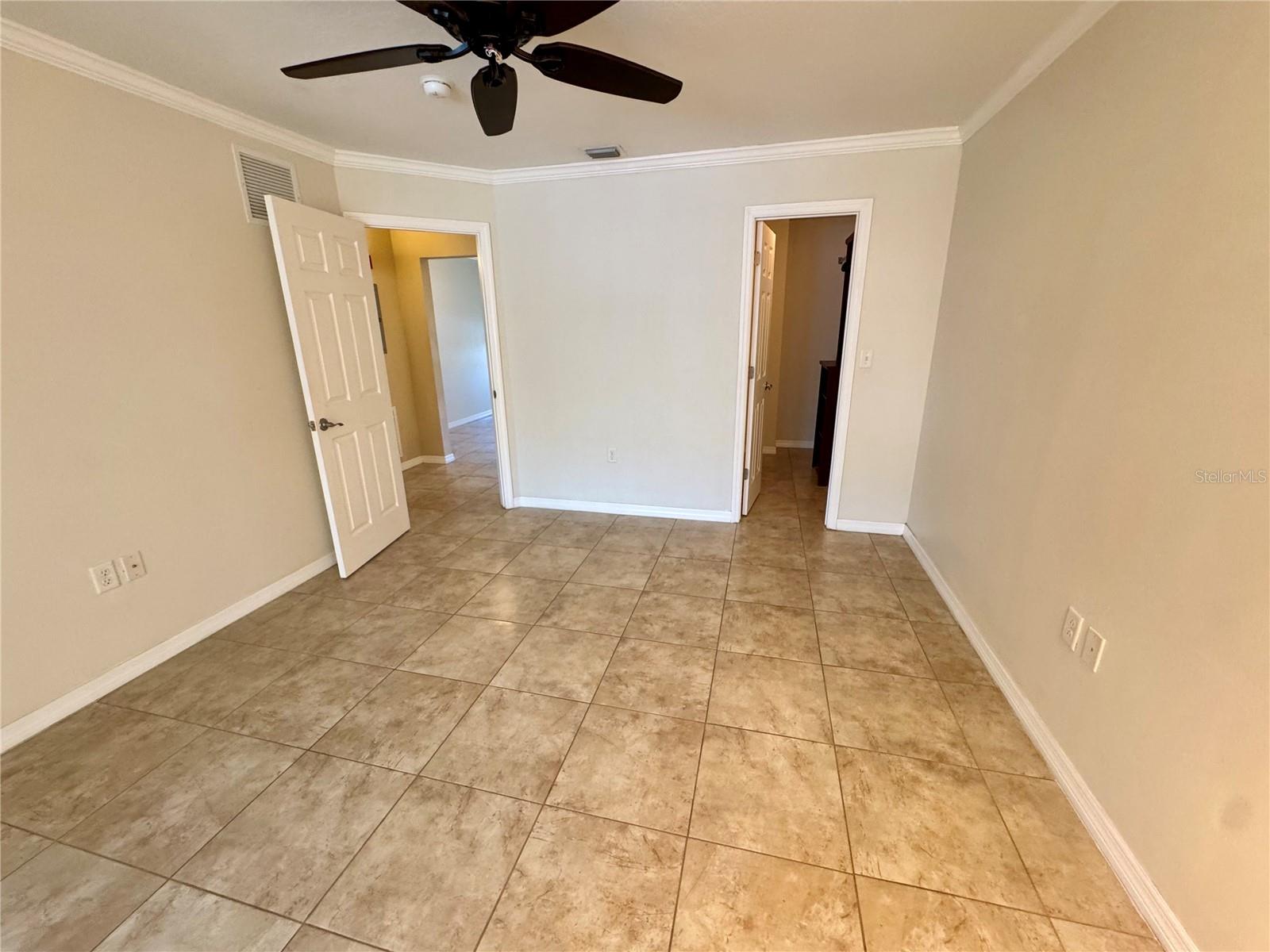 Image 15 of 38 For 5855 18th Street N 11