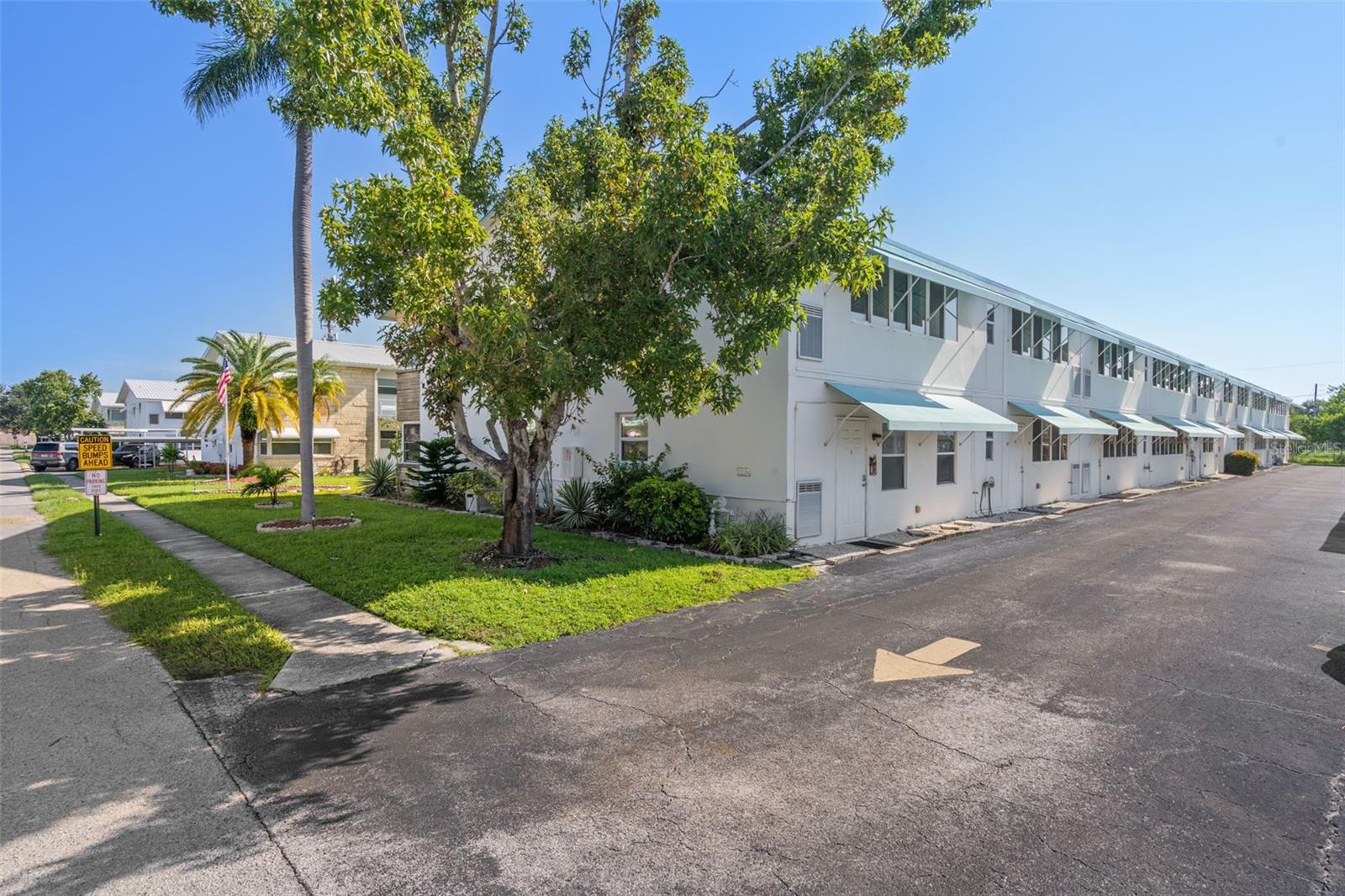 Image 31 of 38 For 5855 18th Street N 11