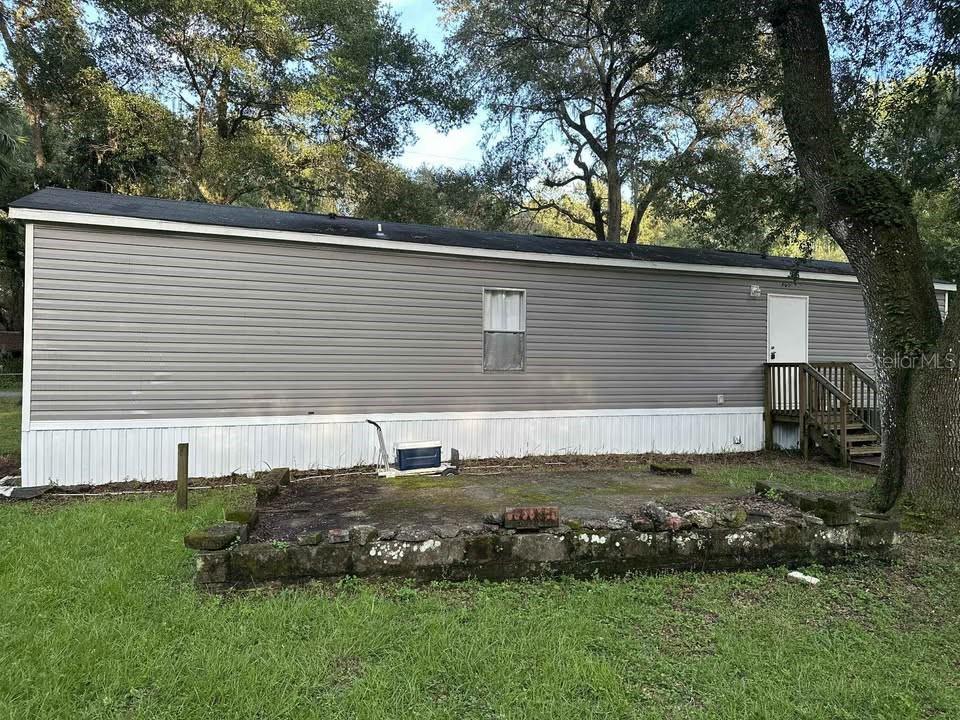 Image 4 of 15 For 1984 118th Avenue Road