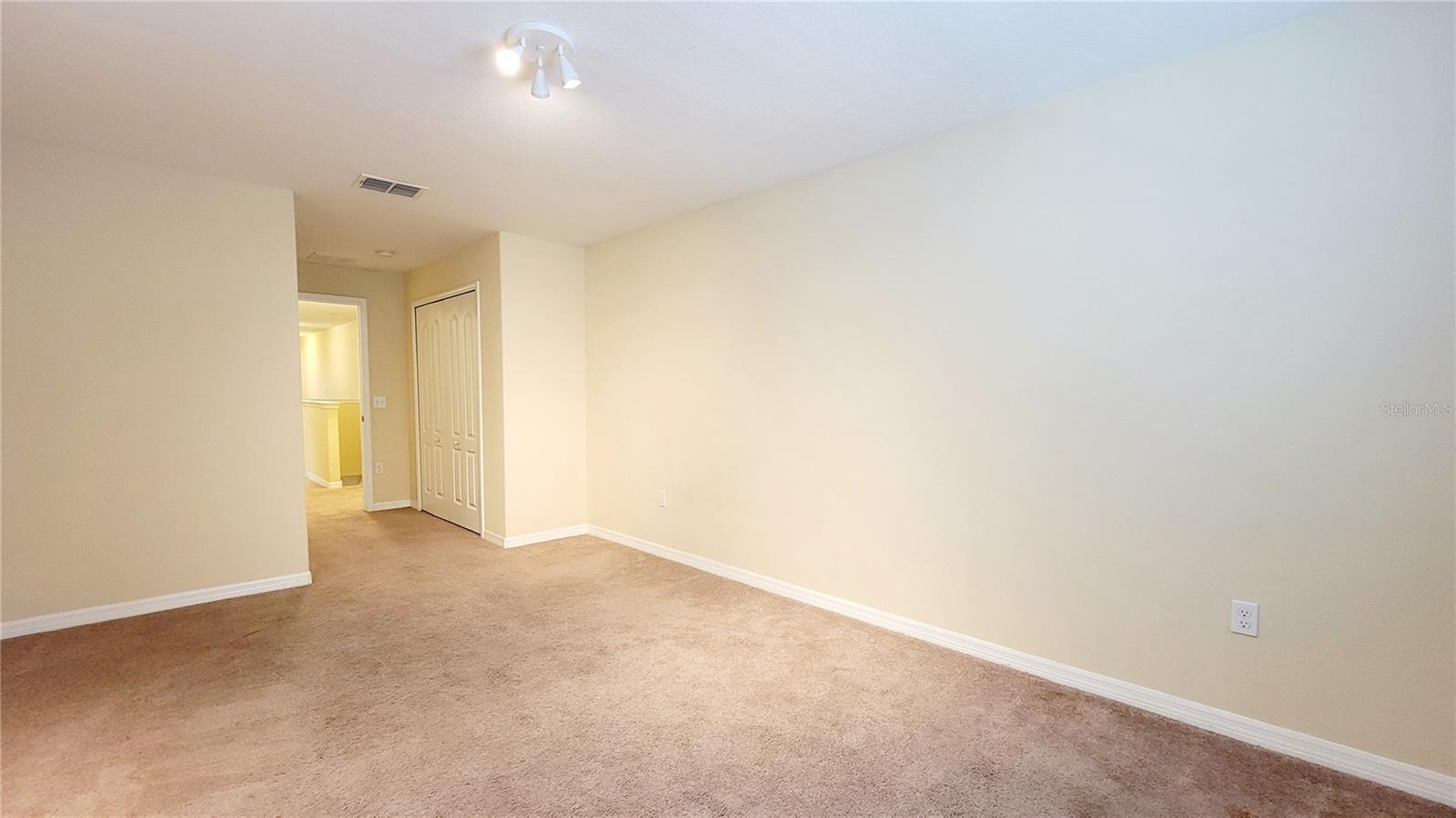 Image 41 of 48 For 9540 Trumpet Vine Loop