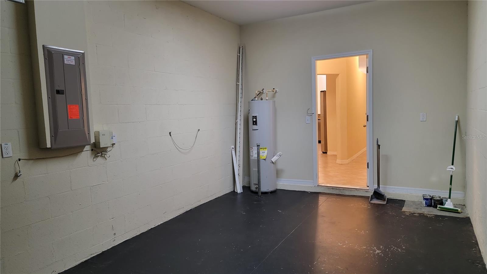 Image 43 of 48 For 9540 Trumpet Vine Loop