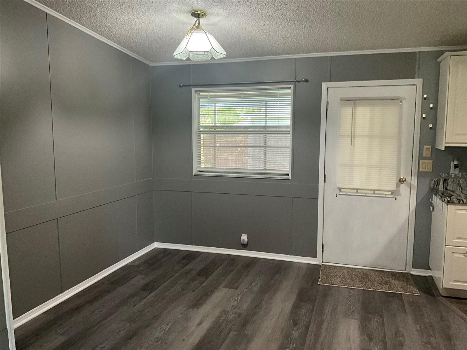Image 13 of 42 For 2956 Kingswood Circle