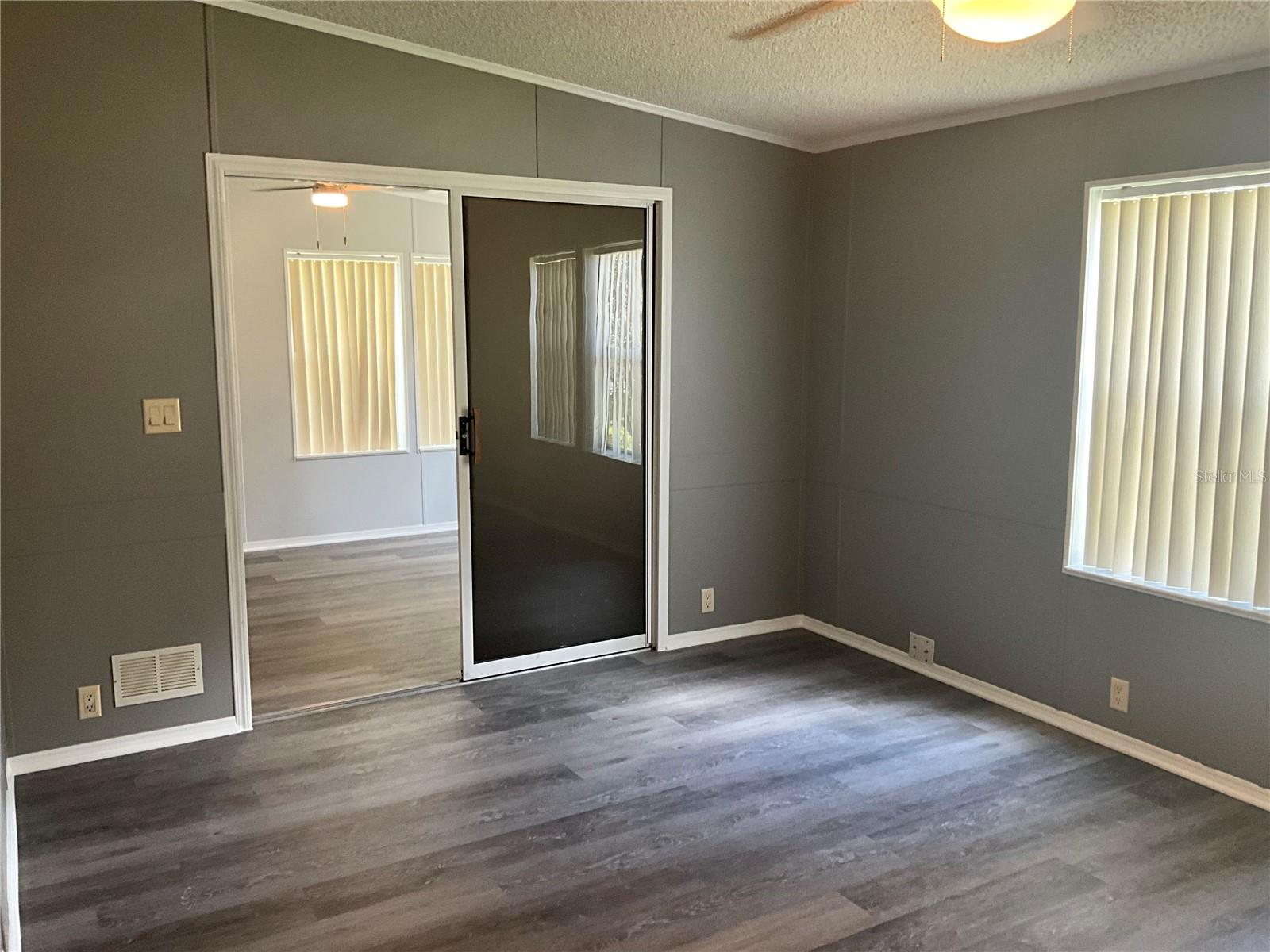 Image 17 of 42 For 2956 Kingswood Circle