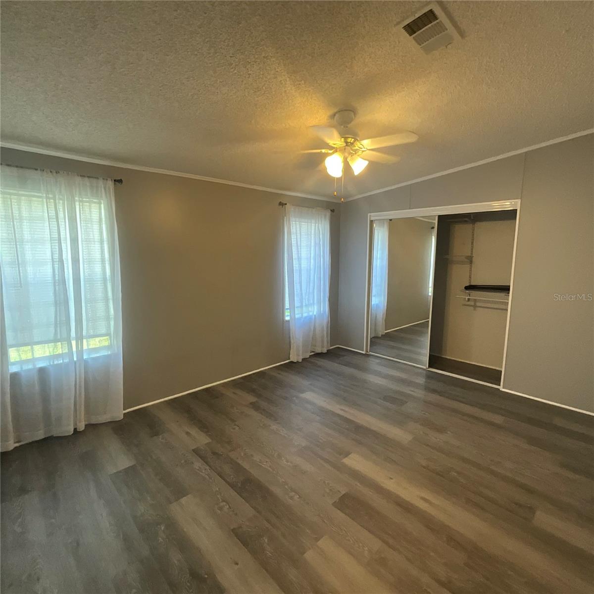 Image 25 of 42 For 2956 Kingswood Circle