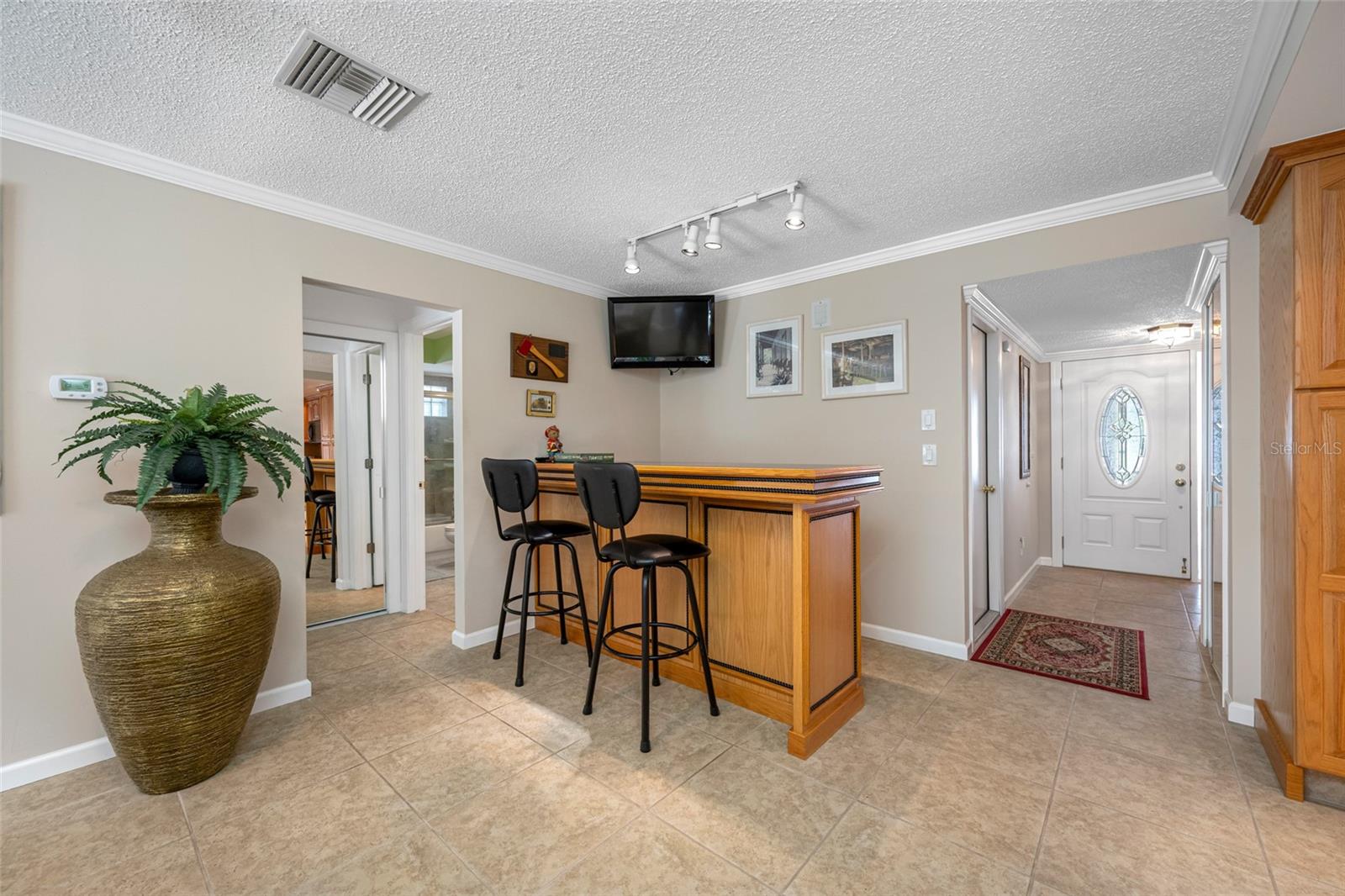 Image 11 of 62 For 3146 Dorchester Drive