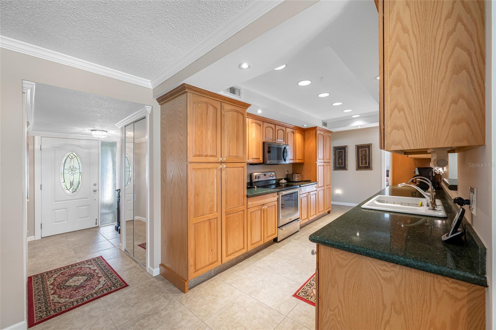 Image 14 of 62 For 3146 Dorchester Drive