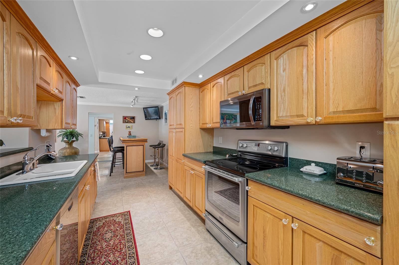 Image 19 of 62 For 3146 Dorchester Drive