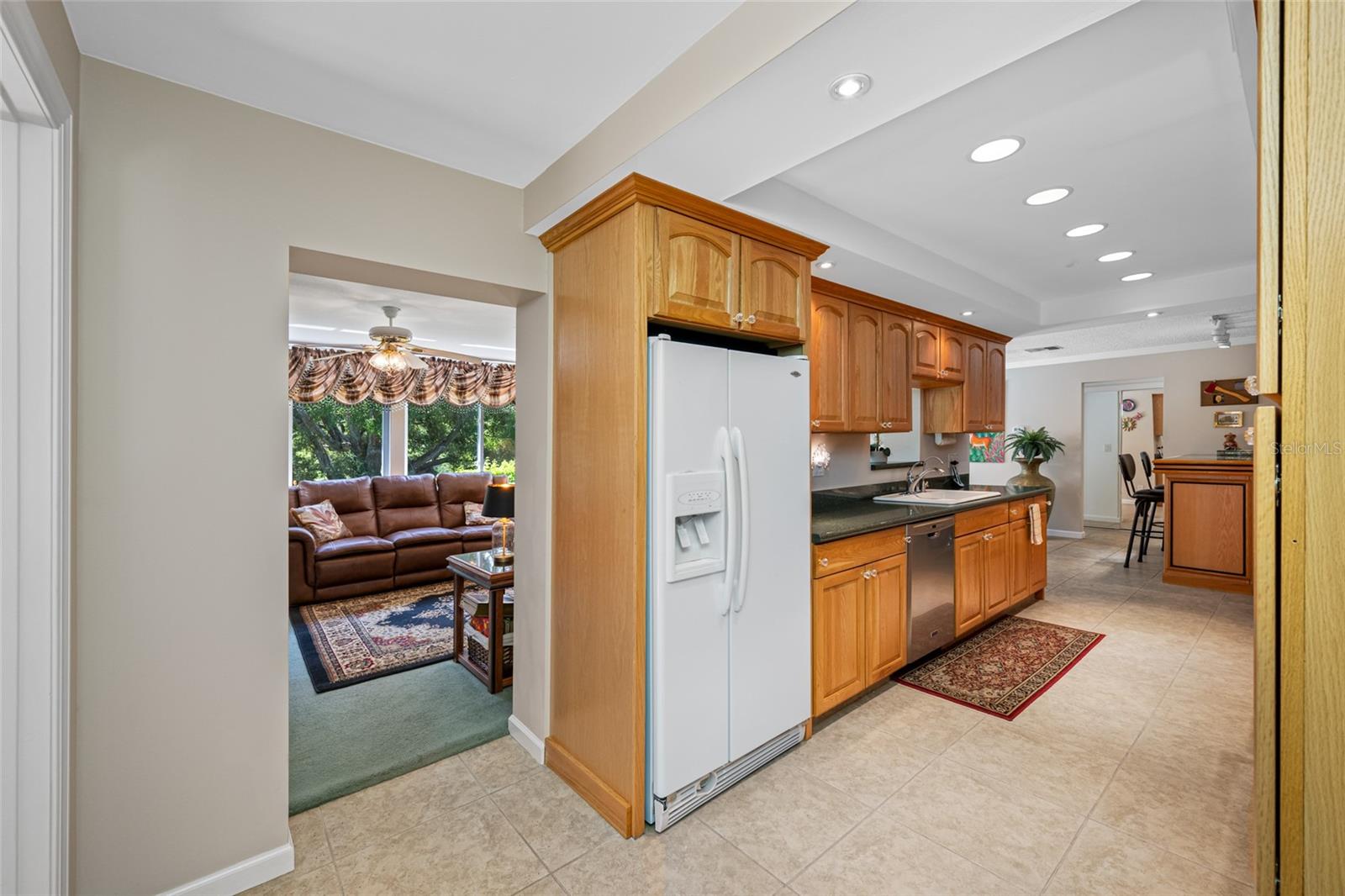 Image 21 of 62 For 3146 Dorchester Drive