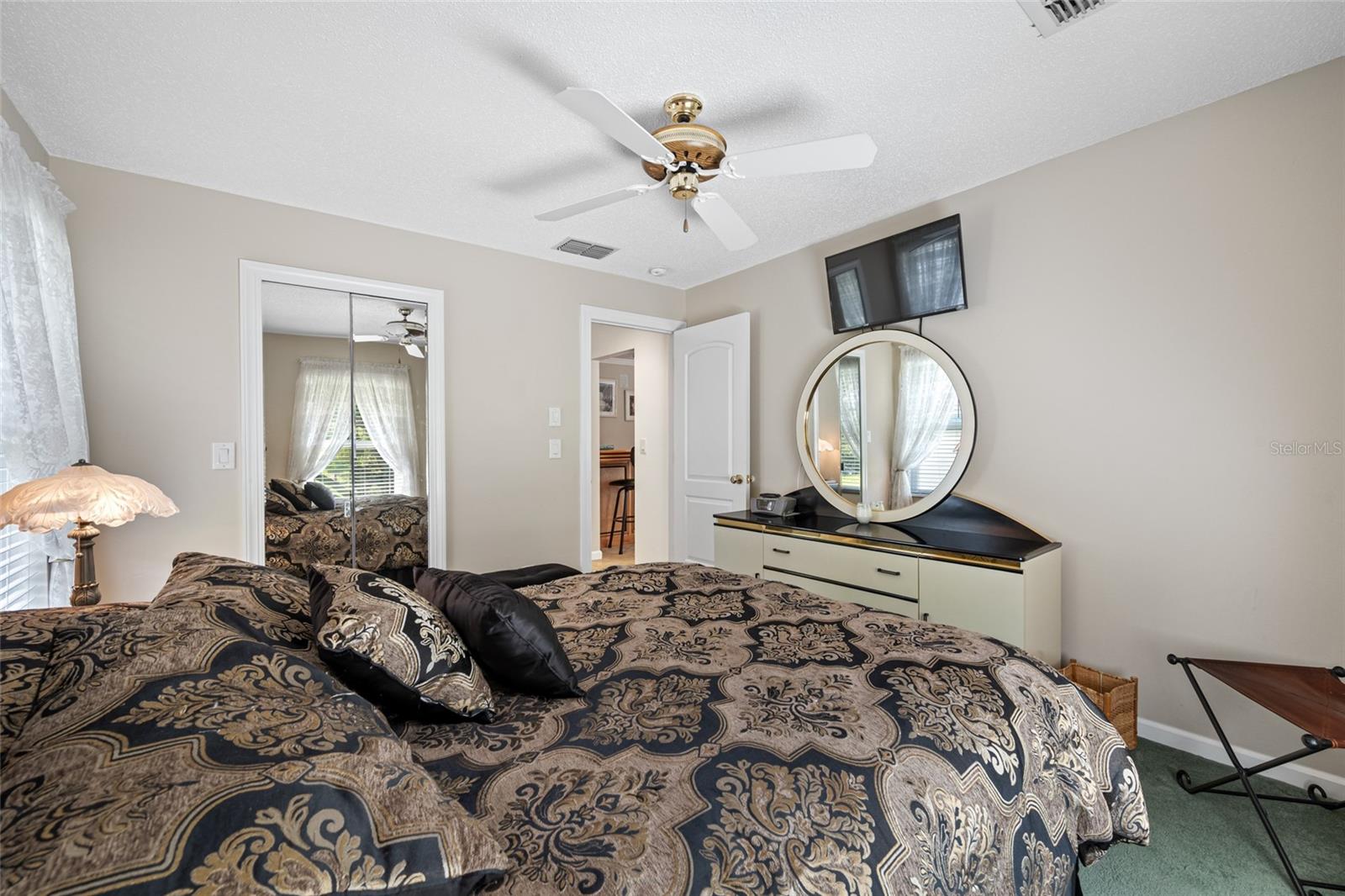Image 23 of 62 For 3146 Dorchester Drive