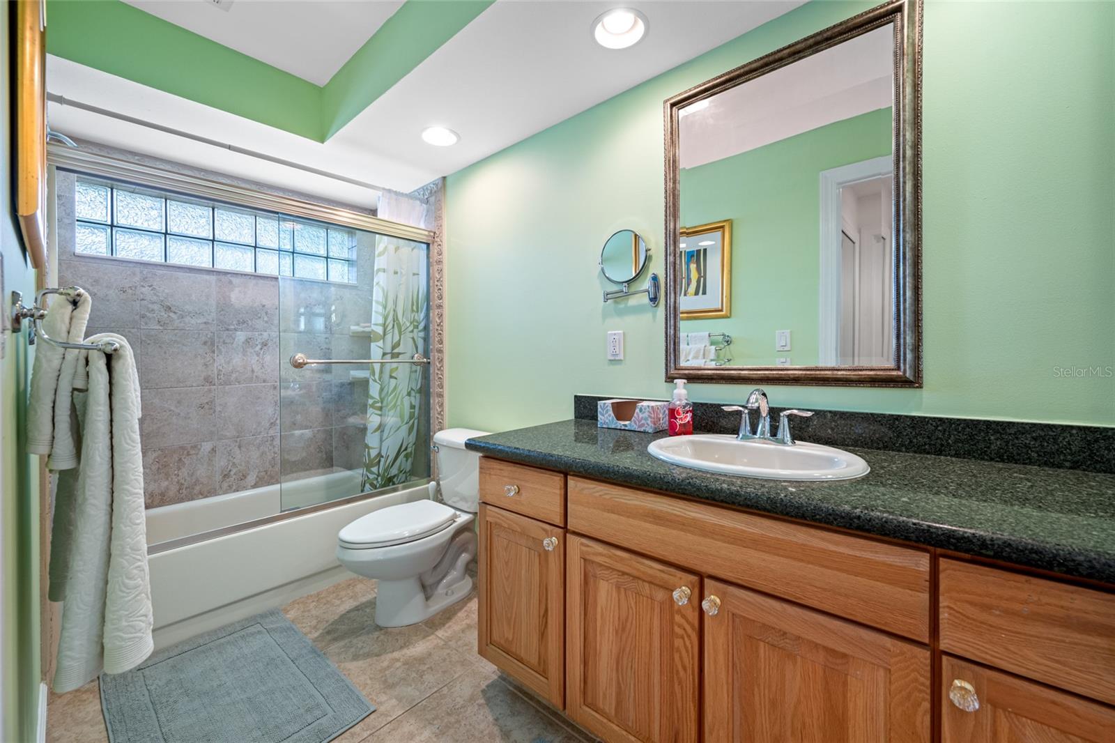 Image 24 of 62 For 3146 Dorchester Drive