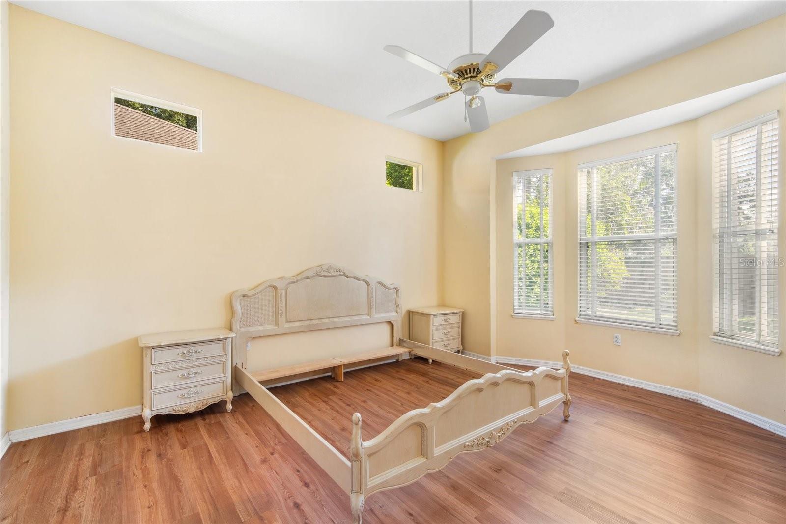 Image 16 of 25 For 188 Tall Trees Court