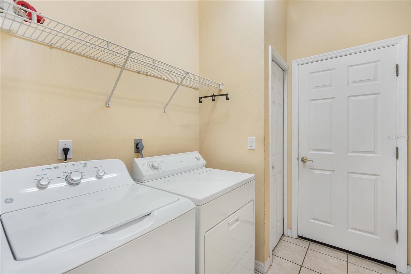 Image 18 of 25 For 188 Tall Trees Court