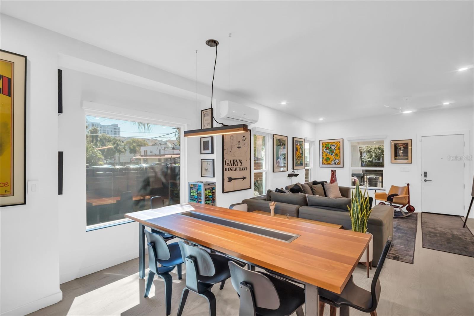 Image 13 of 36 For 747 2nd Street N