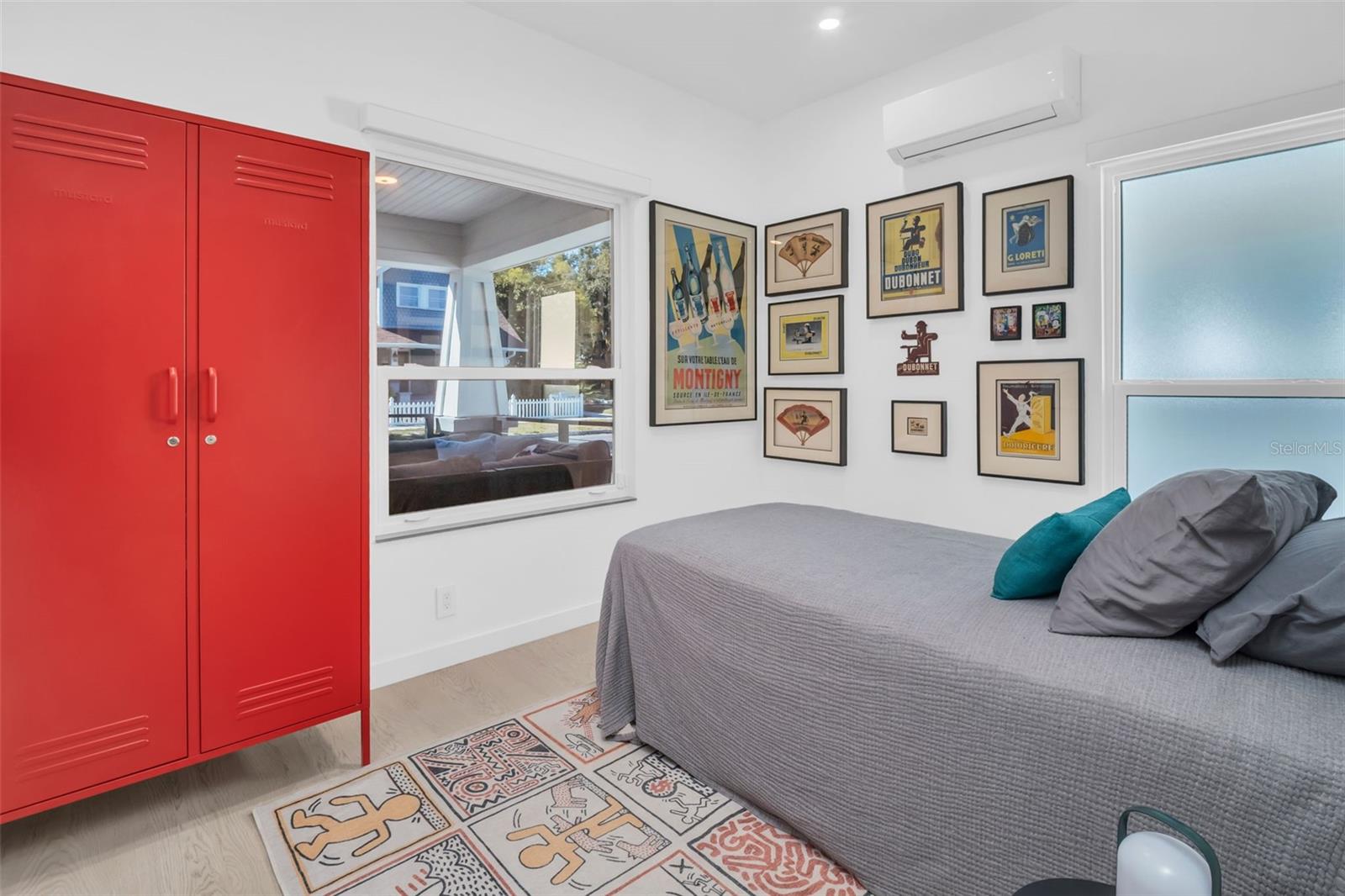 Image 24 of 36 For 747 2nd Street N