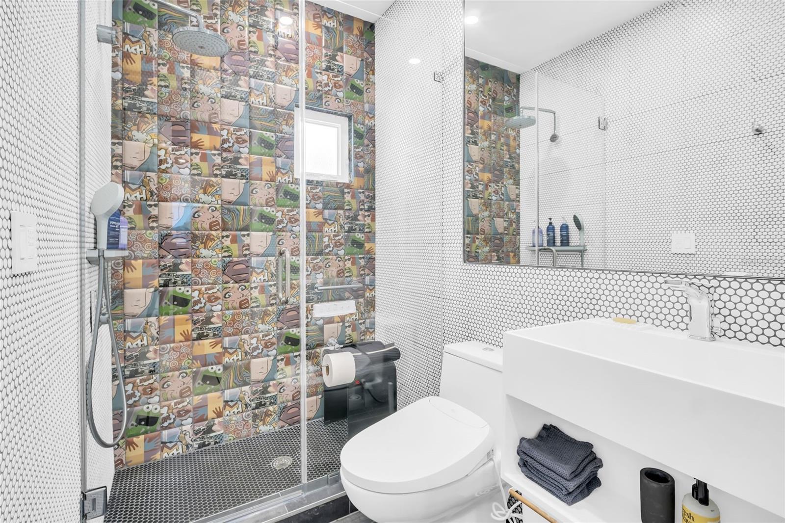 Image 25 of 36 For 747 2nd Street N