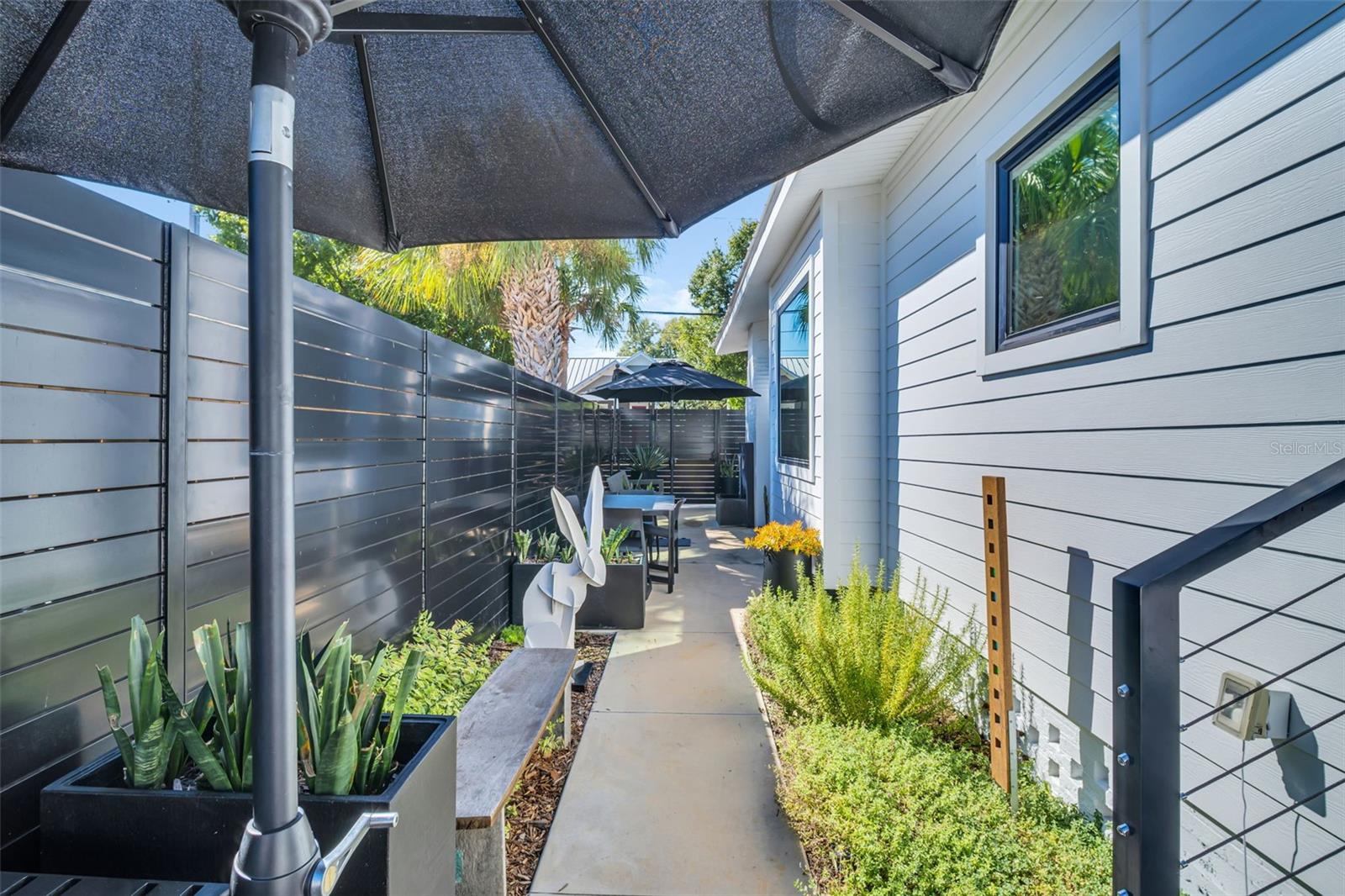 Image 26 of 36 For 747 2nd Street N