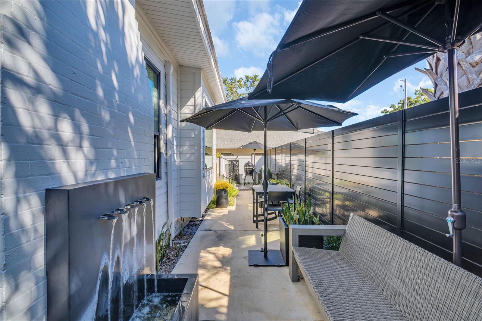 Image 27 of 36 For 747 2nd Street N