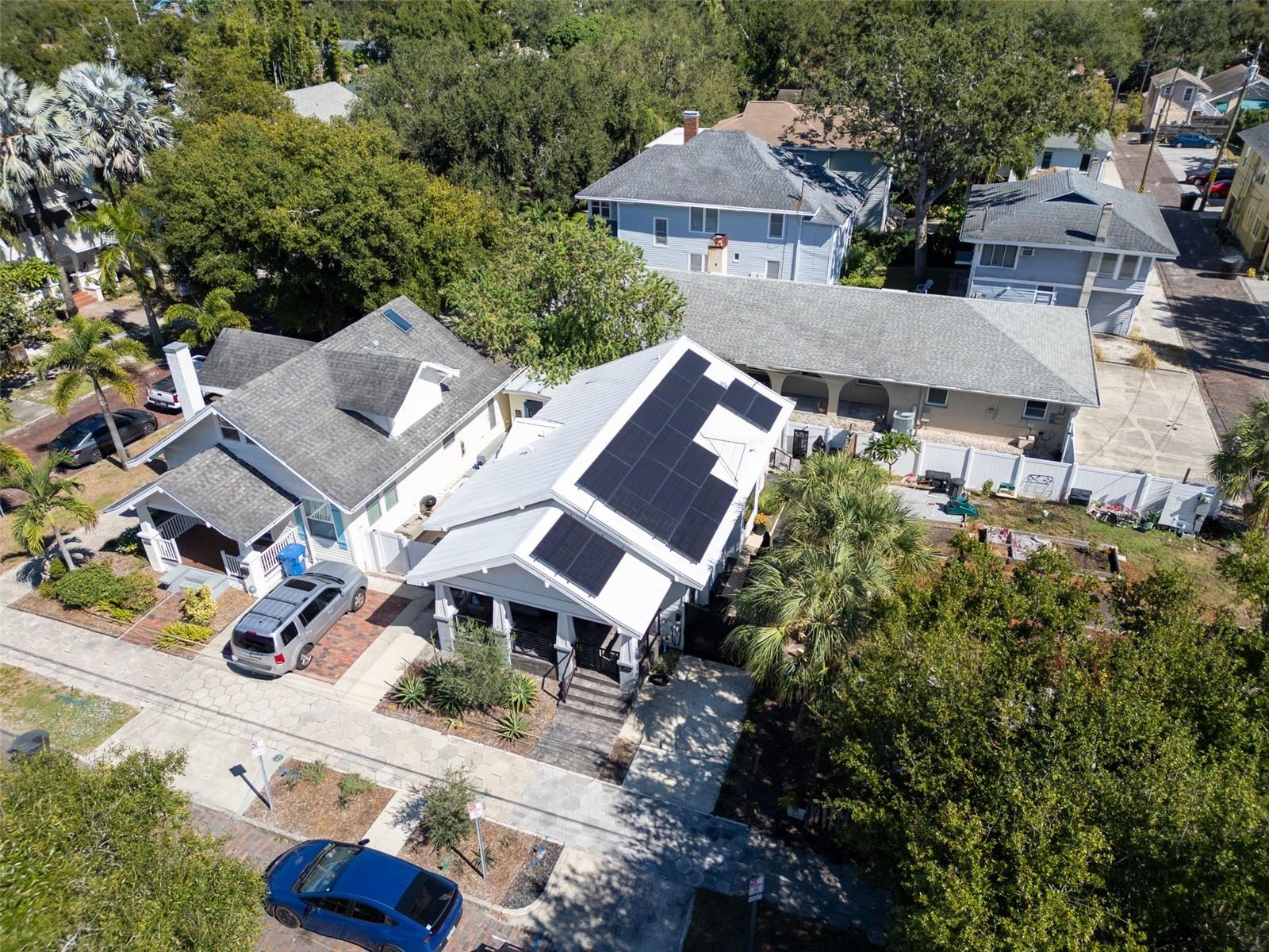 Image 30 of 36 For 747 2nd Street N