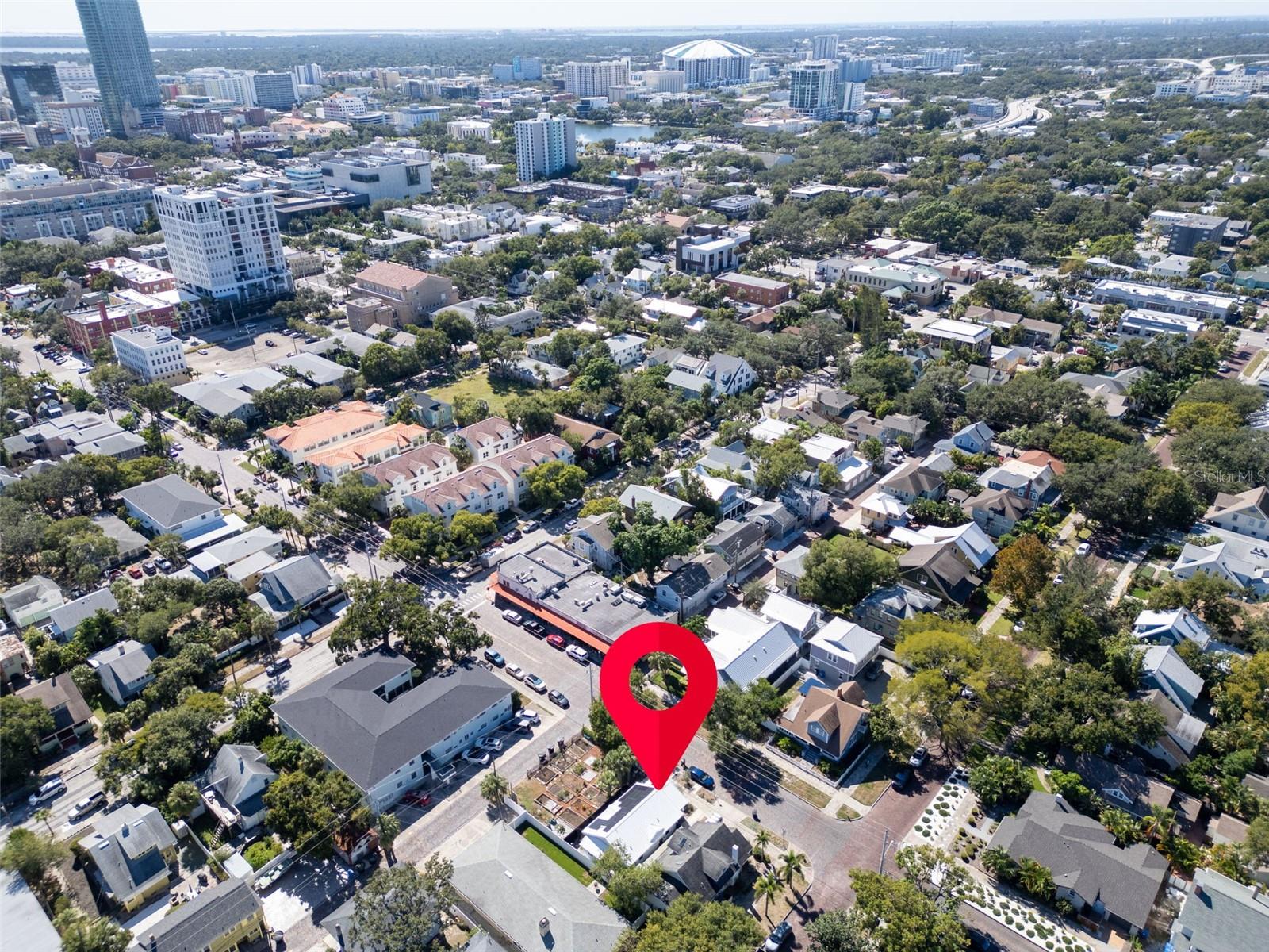 Image 34 of 36 For 747 2nd Street N