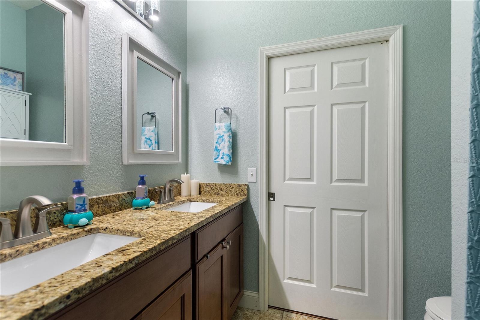 Image 10 of 38 For 5104 52nd Avenue W