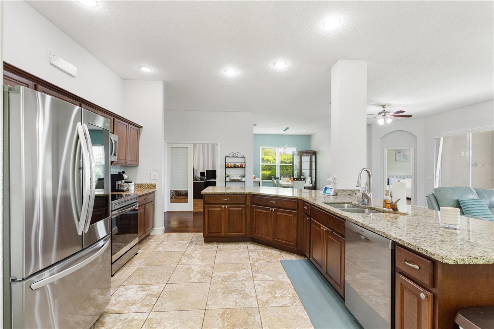 Image 17 of 38 For 5104 52nd Avenue W
