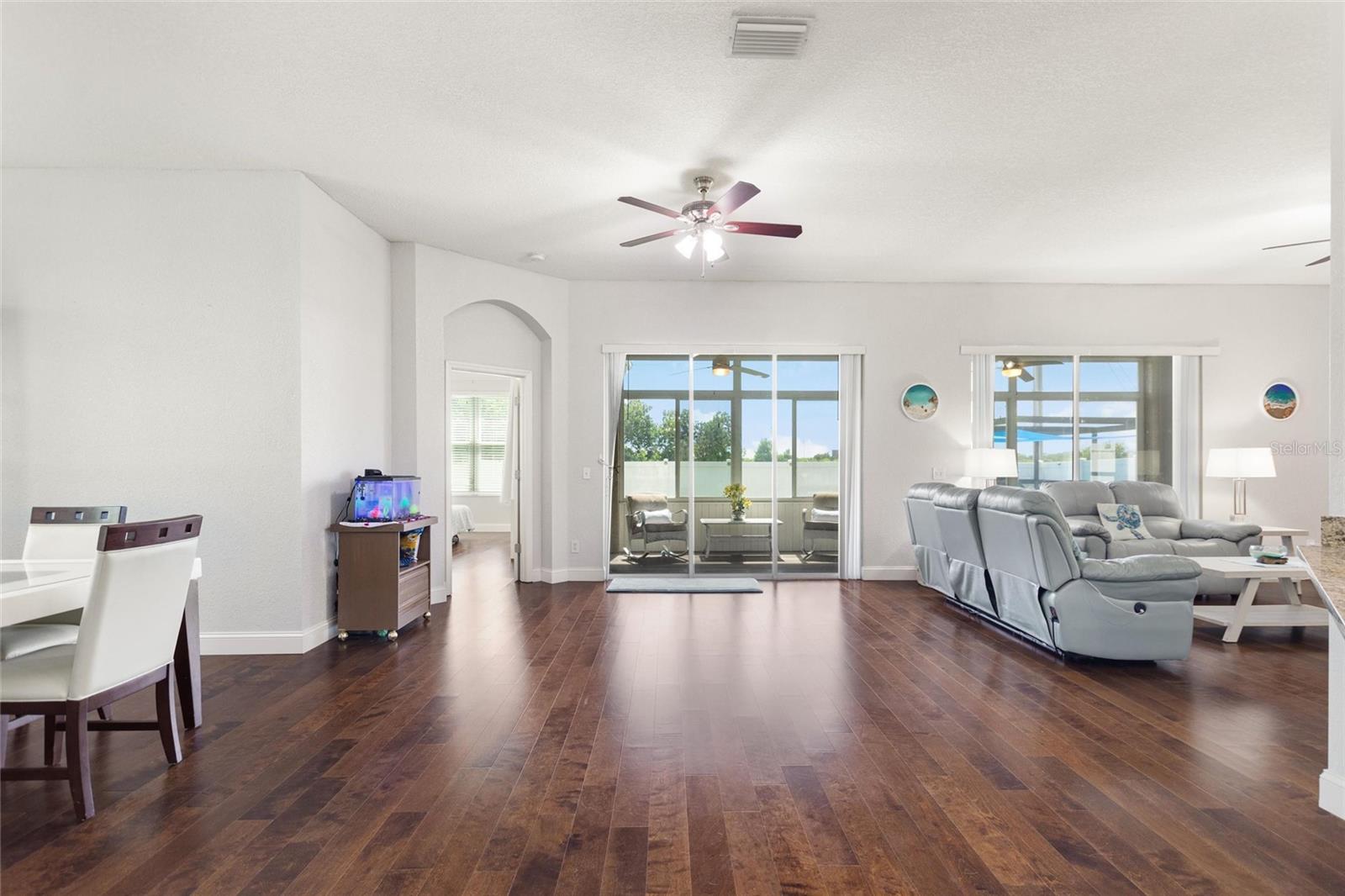 Image 21 of 38 For 5104 52nd Avenue W