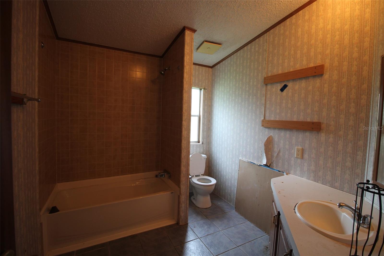 Image 16 of 19 For 11150 109th Street