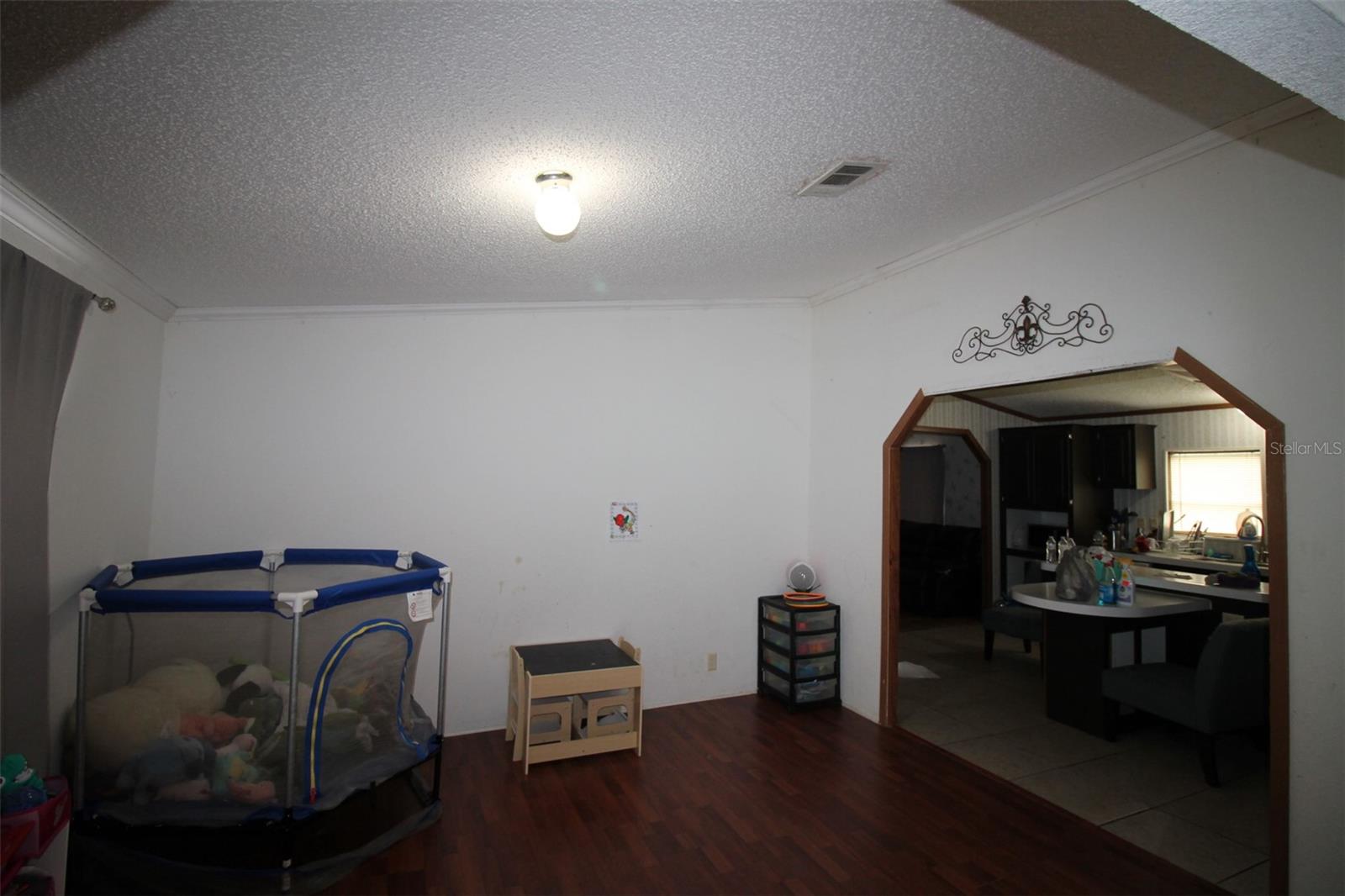 Image 5 of 19 For 11150 109th Street