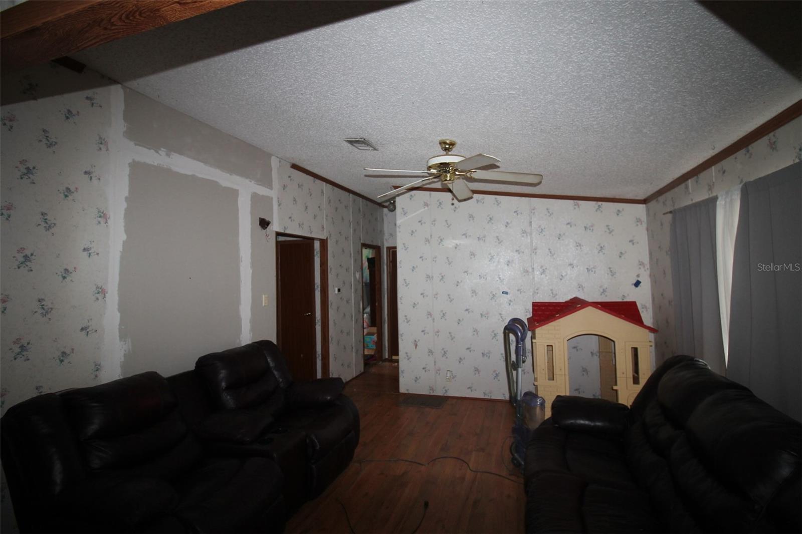 Image 8 of 19 For 11150 109th Street