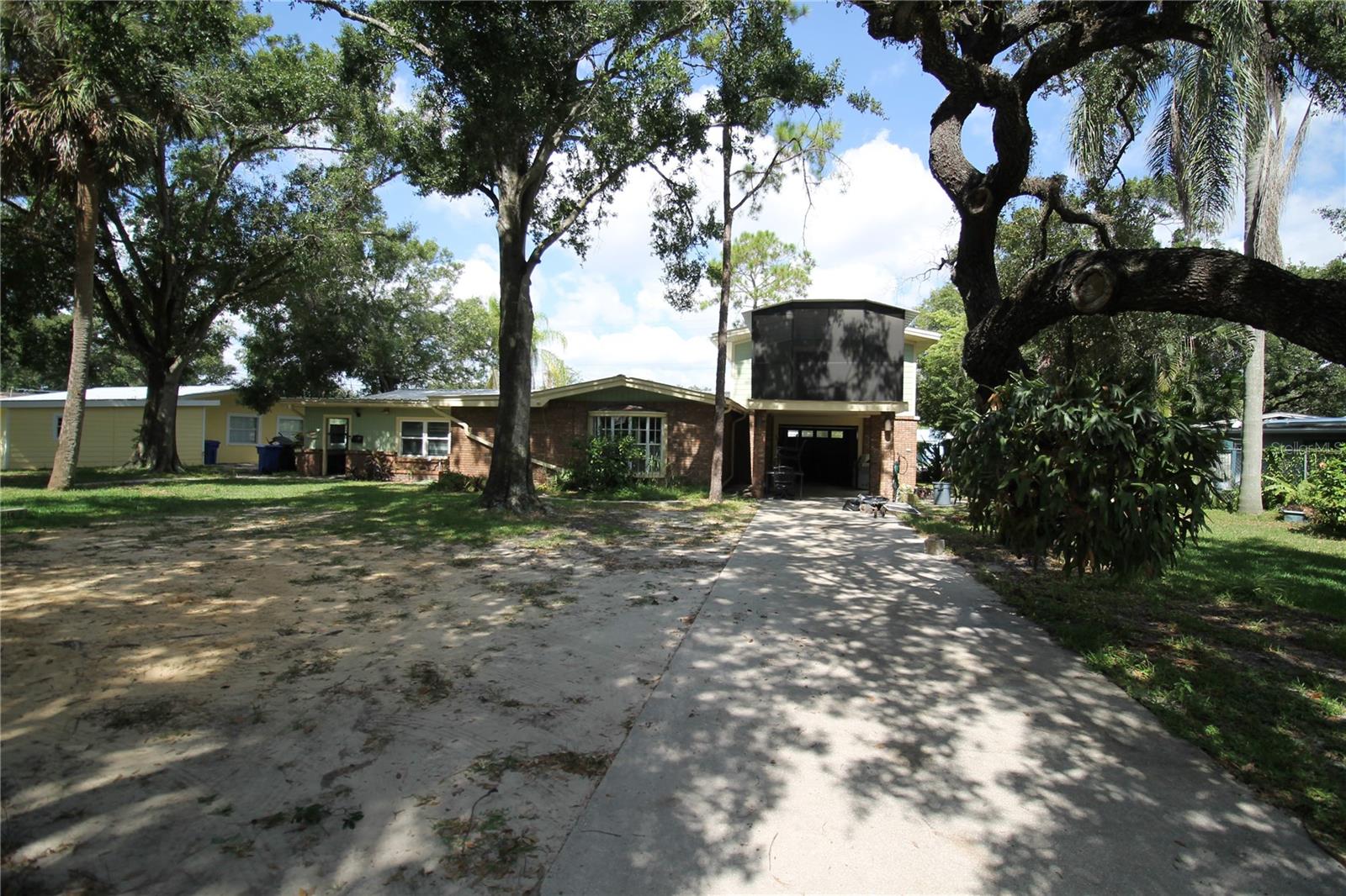 Listing photo id 15 for 4511 26th Avenue S