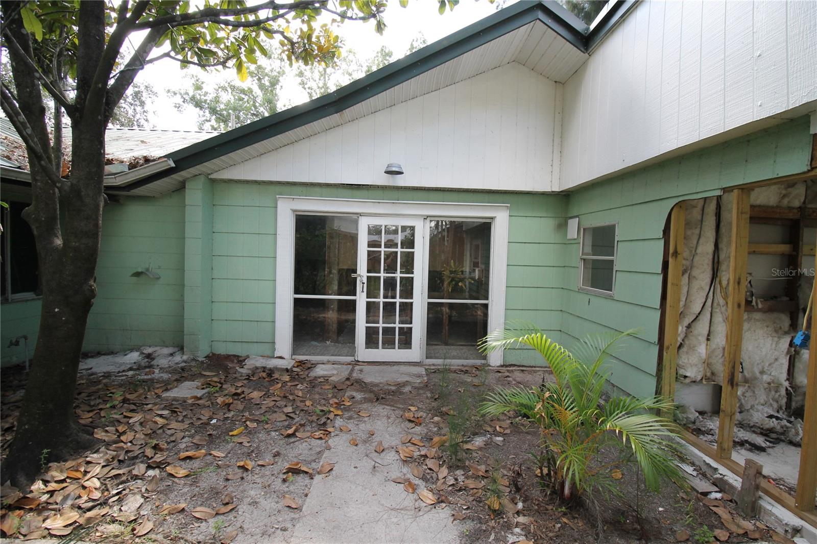 Listing photo id 17 for 4511 26th Avenue S