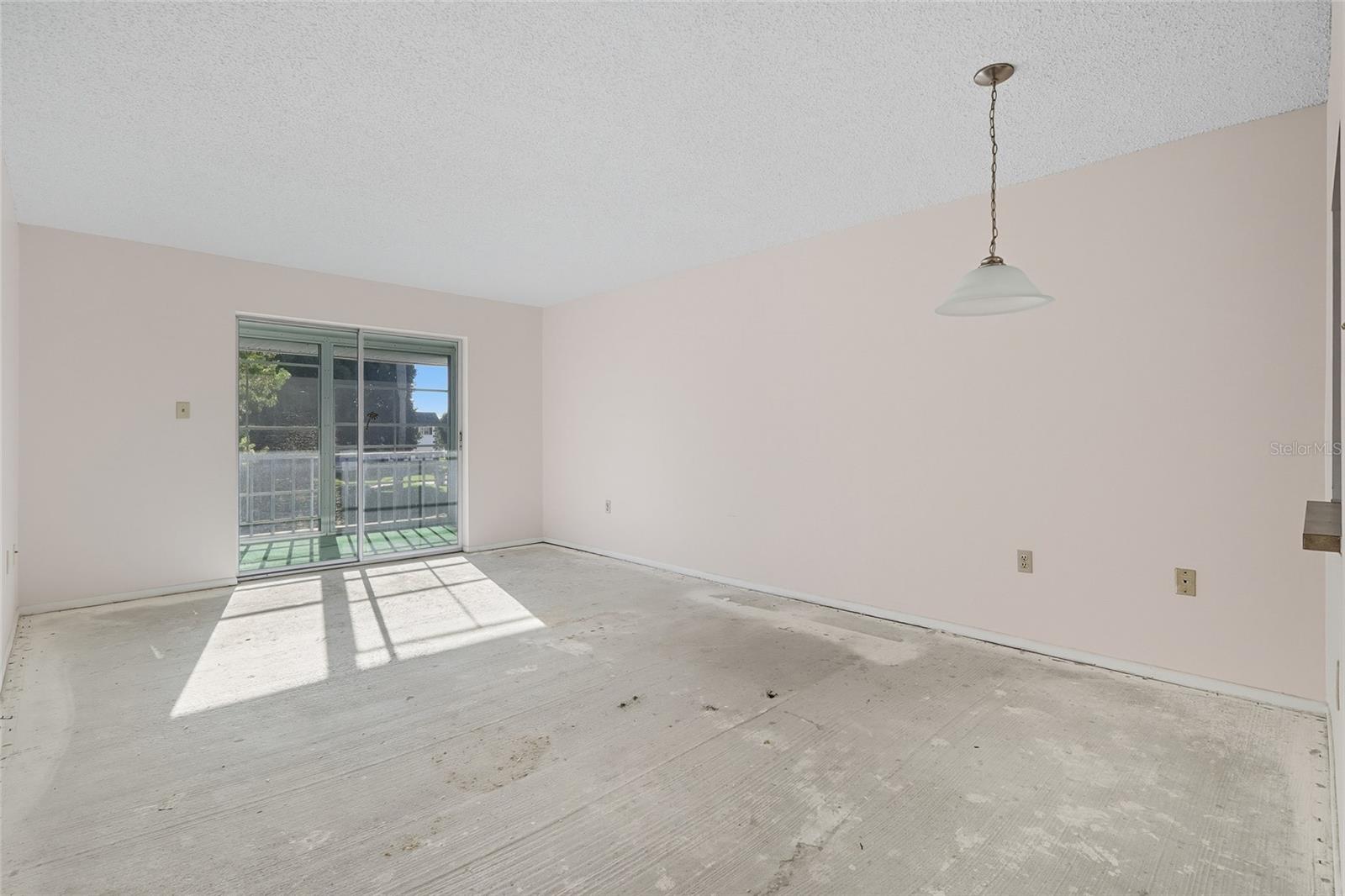 Image 10 of 25 For 4705 5th Street W 302