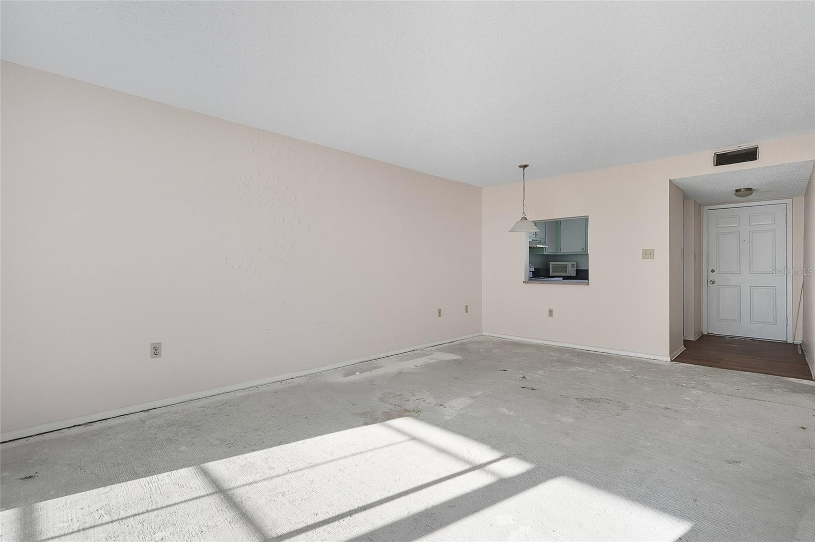 Image 11 of 25 For 4705 5th Street W 302