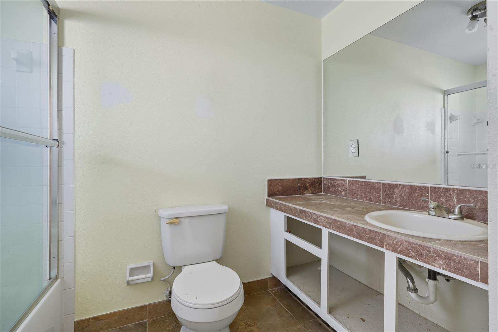 Image 13 of 25 For 4705 5th Street W 302