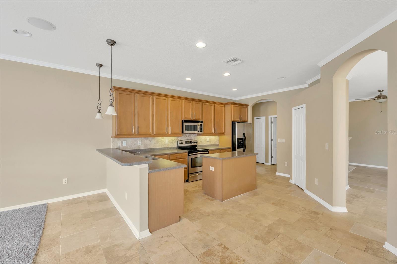 Image 14 of 41 For 1833 Mira Lago Circle