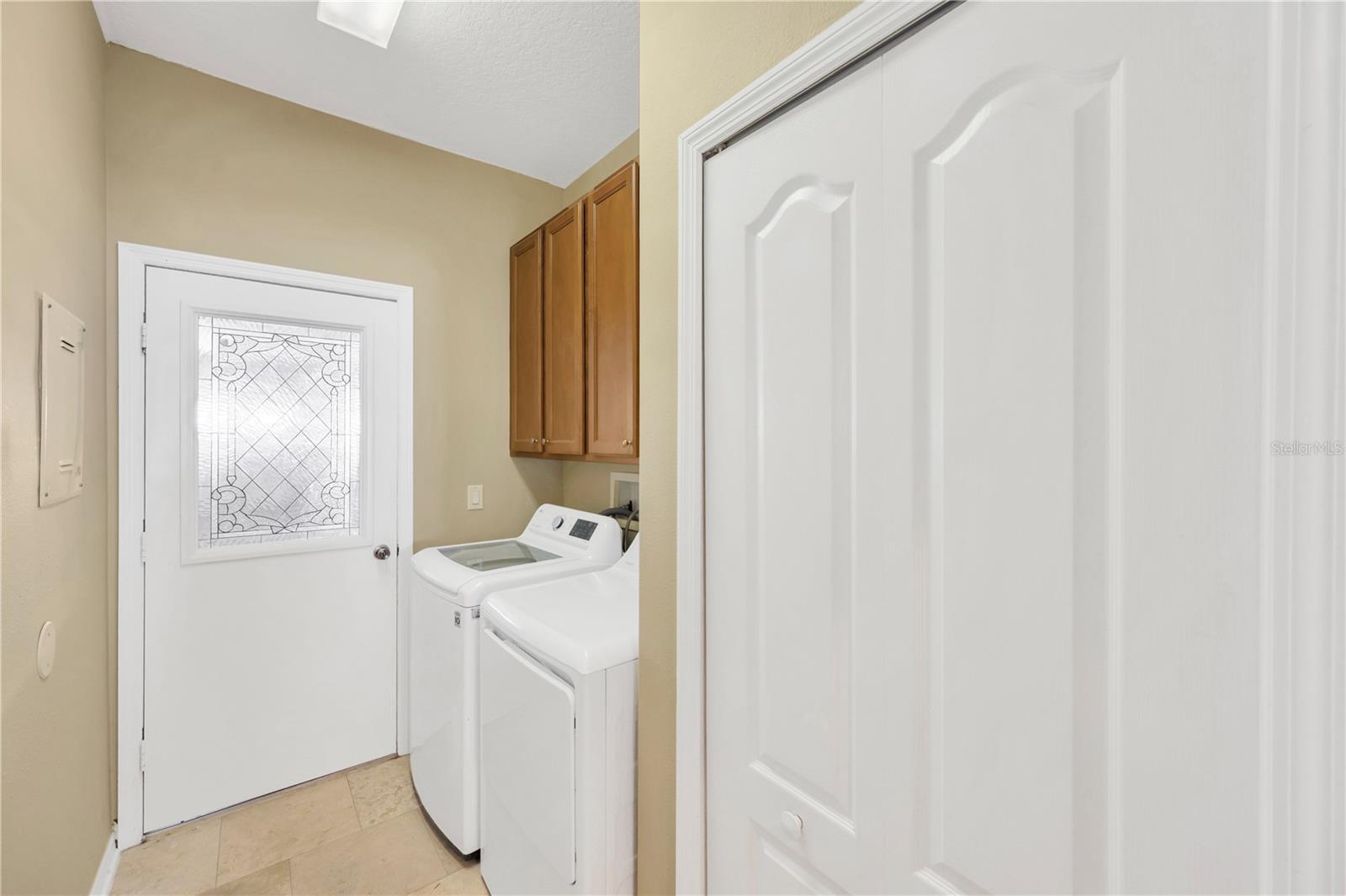 Image 33 of 41 For 1833 Mira Lago Circle