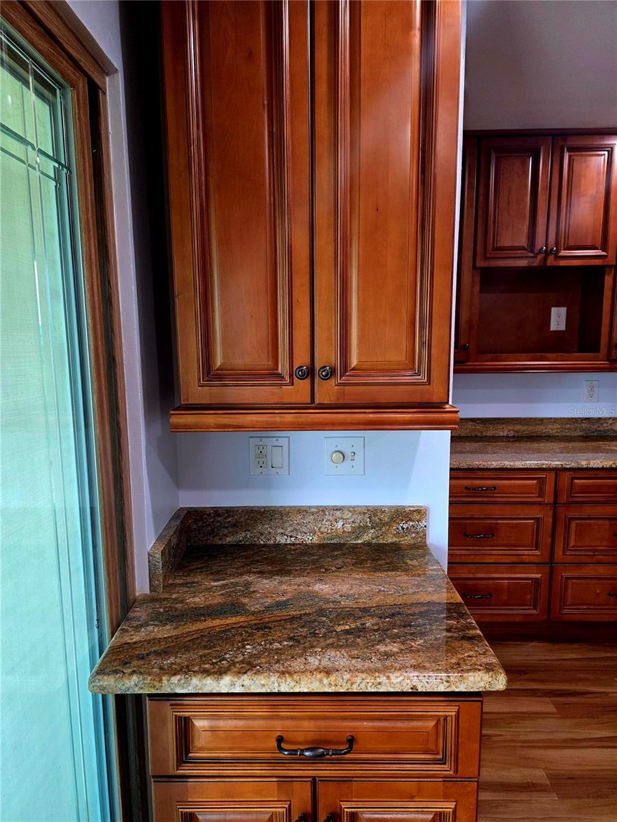 Image 11 of 34 For 1936 New Bedford Drive