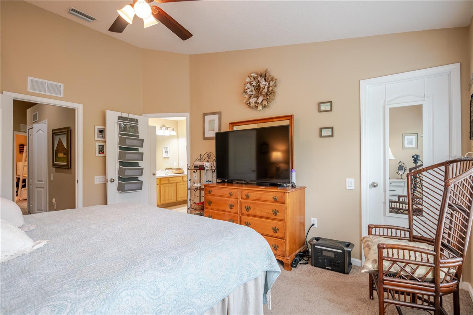 Image 21 of 48 For 26535 Castleview Way